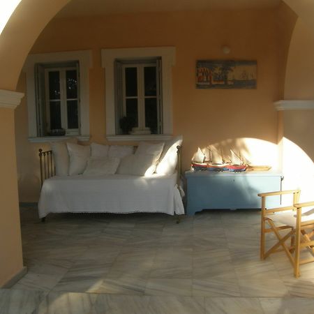 Aristocratic 19Th Century Neo Classical Mansion With Private Pool Finikas  Exterior foto