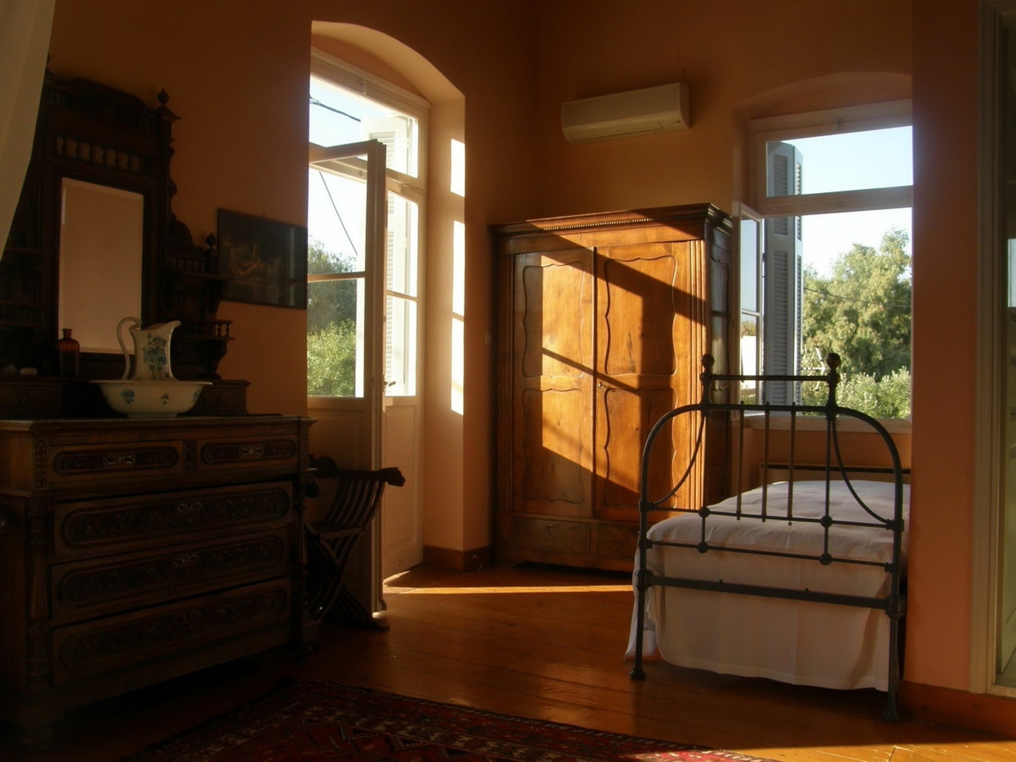 Aristocratic 19Th Century Neo Classical Mansion With Private Pool Finikas  Exterior foto