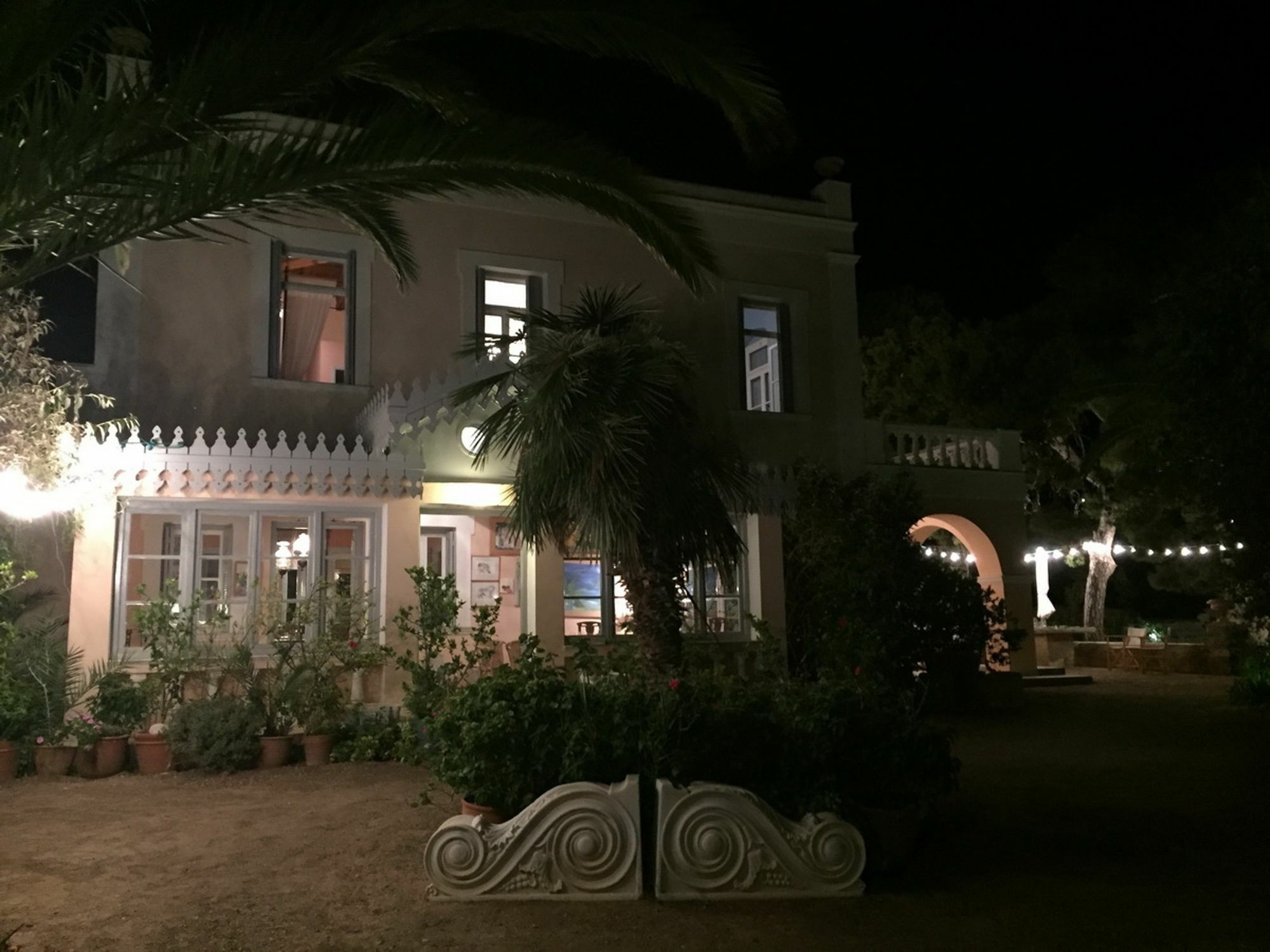 Aristocratic 19Th Century Neo Classical Mansion With Private Pool Finikas  Exterior foto
